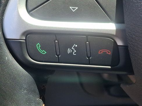 Used 2020 Jeep Compass Latitude w/ Cold Weather Group AWD/4WD image 25