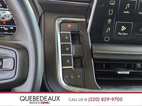 Used 2023 GMC Yukon AT4 w/ Technology Package AWD/4WD image 19