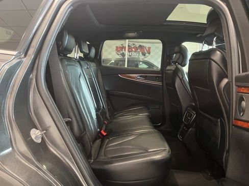 Used 2019 Lincoln Nautilus Reserve image 27