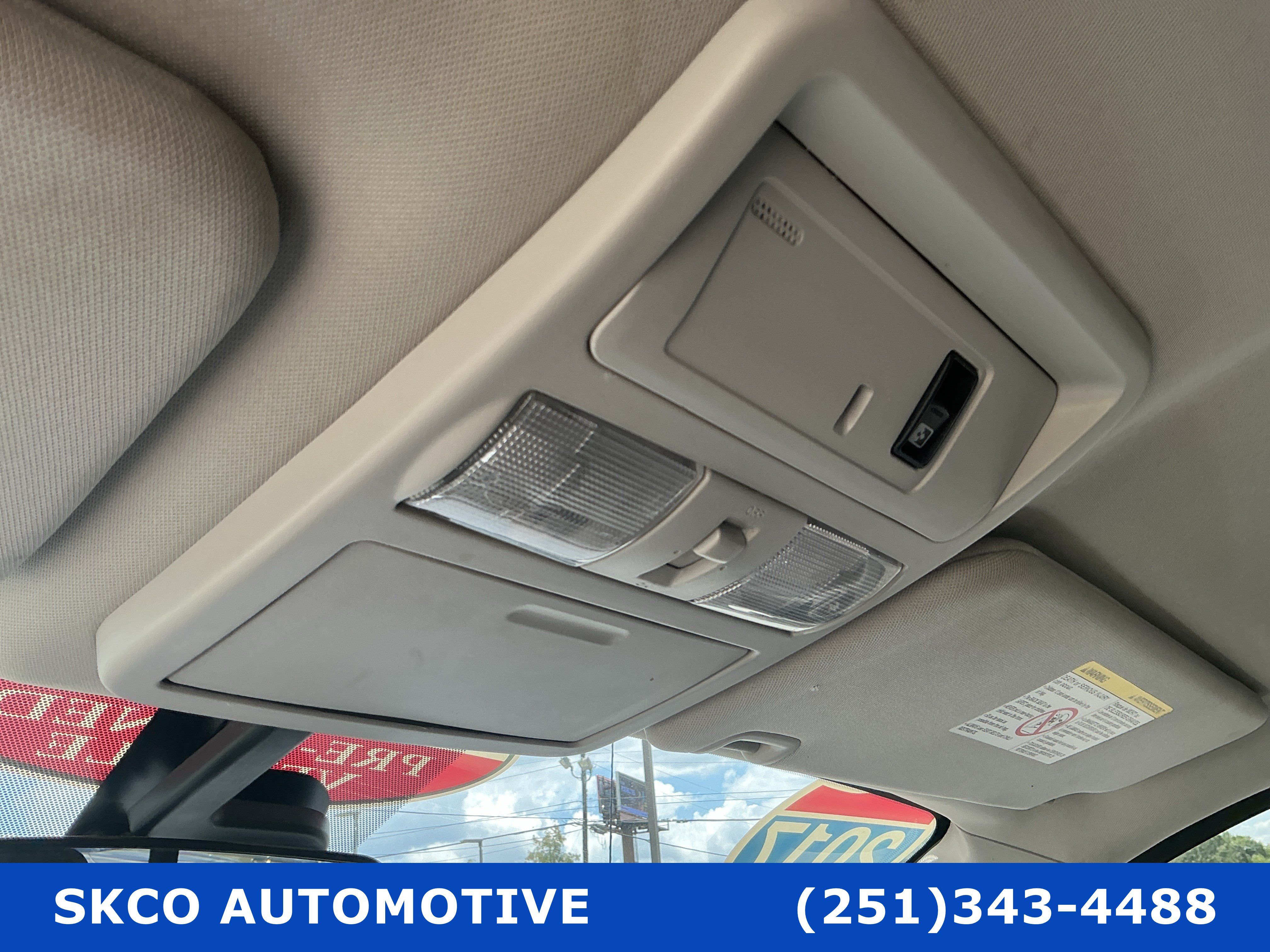 Used 2017 Nissan Titan PRO-4X AWD/4WD image 25