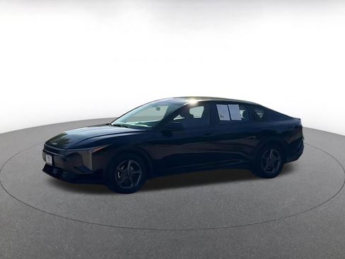 Used 2025 Kia K4 FWD image 8