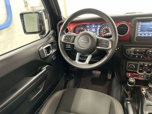Used 2019 Jeep Wrangler Unlimited Rubicon w/ LED Lighting Group AWD/4WD image 12