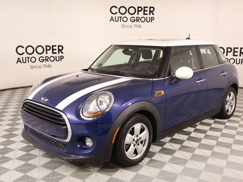 Used 2017 MINI Cooper 4-Door Hardtop FWD image 9