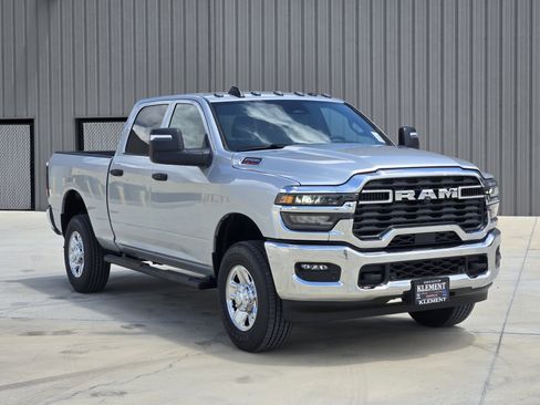 New 2026 RAM 2500 Tradesman AWD/4WD image 3