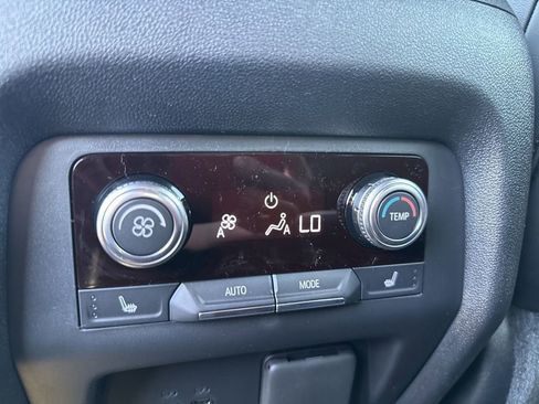 New 2026 GMC Acadia Denali Ultimate w/ LPO, Floor Liner Package AWD/4WD image 55