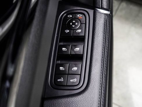 Used 2023 Porsche Cayenne Coupe AWD/4WD image 41