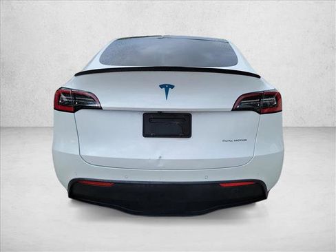 Used 2021 Tesla Model Y Long Range AWD/4WD image 6