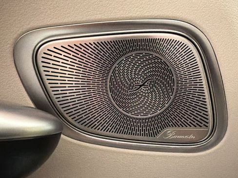 Used 2024 Mercedes-Benz GLC 300 image 21