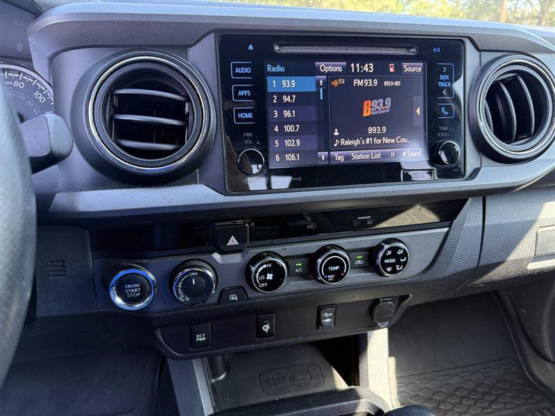 Used 2017 Toyota Tacoma TRD Off-Road w/ Tow Package AWD/4WD image 12