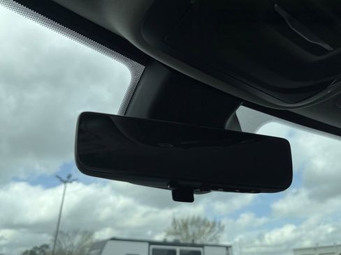 Used 2022 Jeep Grand Cherokee L Limited w/ Luxury Tech Group II image 21