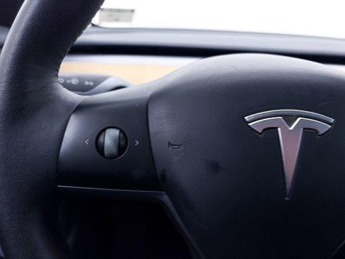 Used 2023 Tesla Model 3 Standard Range RWD image 26