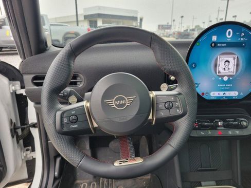 Used 2025 MINI Cooper S image 15