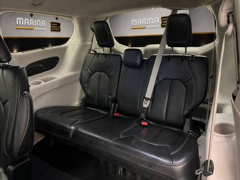 Certified 2022 Chrysler Pacifica Touring-L FWD image 23