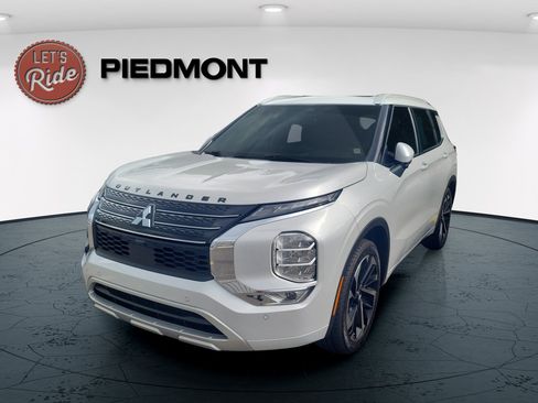 Used 2022 Mitsubishi Outlander SEL FWD image 1