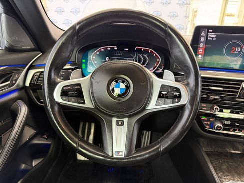 Used 2021 BMW 530i xDrive w/ M Sport Package AWD/4WD image 33