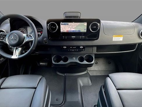 New 2025 Mercedes-Benz Sprinter 2500 image 7