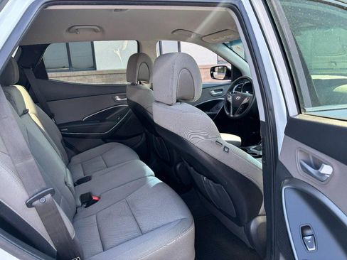 Used 2018 Hyundai Santa Fe Sport w/ 2.4L Value Package 02 FWD image 11