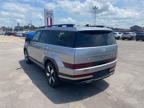 Used 2024 Hyundai Santa Fe Limited image 4