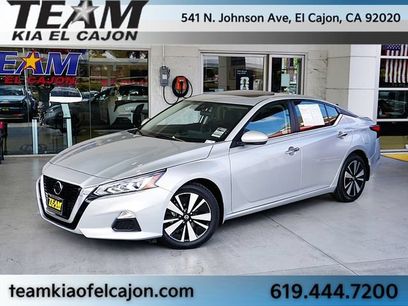 Used 2022 Nissan Altima 2.5 SV w/ SV Premium Package