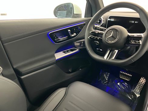 New 2026 Mercedes-Benz GLC 300 4MATIC image 11