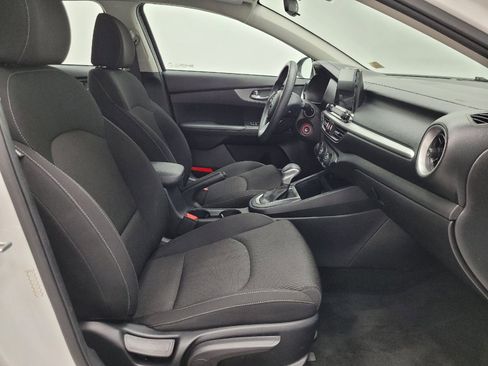 Used 2021 Kia Forte LXS FWD image 21