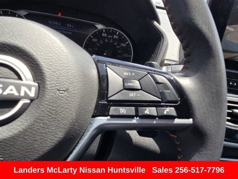 Used 2025 Nissan Altima 2.5 SR w/ SR Premium Package FWD image 24