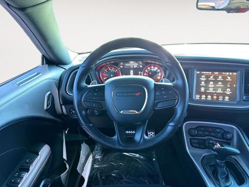 Used 2022 Dodge Challenger R/T RWD image 13