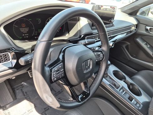 Used 2025 Honda Civic Sport image 18