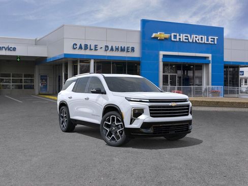 New 2026 Chevrolet Traverse High Country w/ LPO, Floor Liner Package AWD/4WD image 1