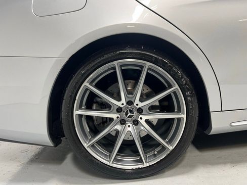 Used 2018 Mercedes-Benz S 560 4MATIC Sedan image 15