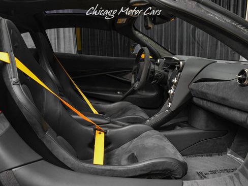 Used 2020 McLaren 720S Performance RWD image 26