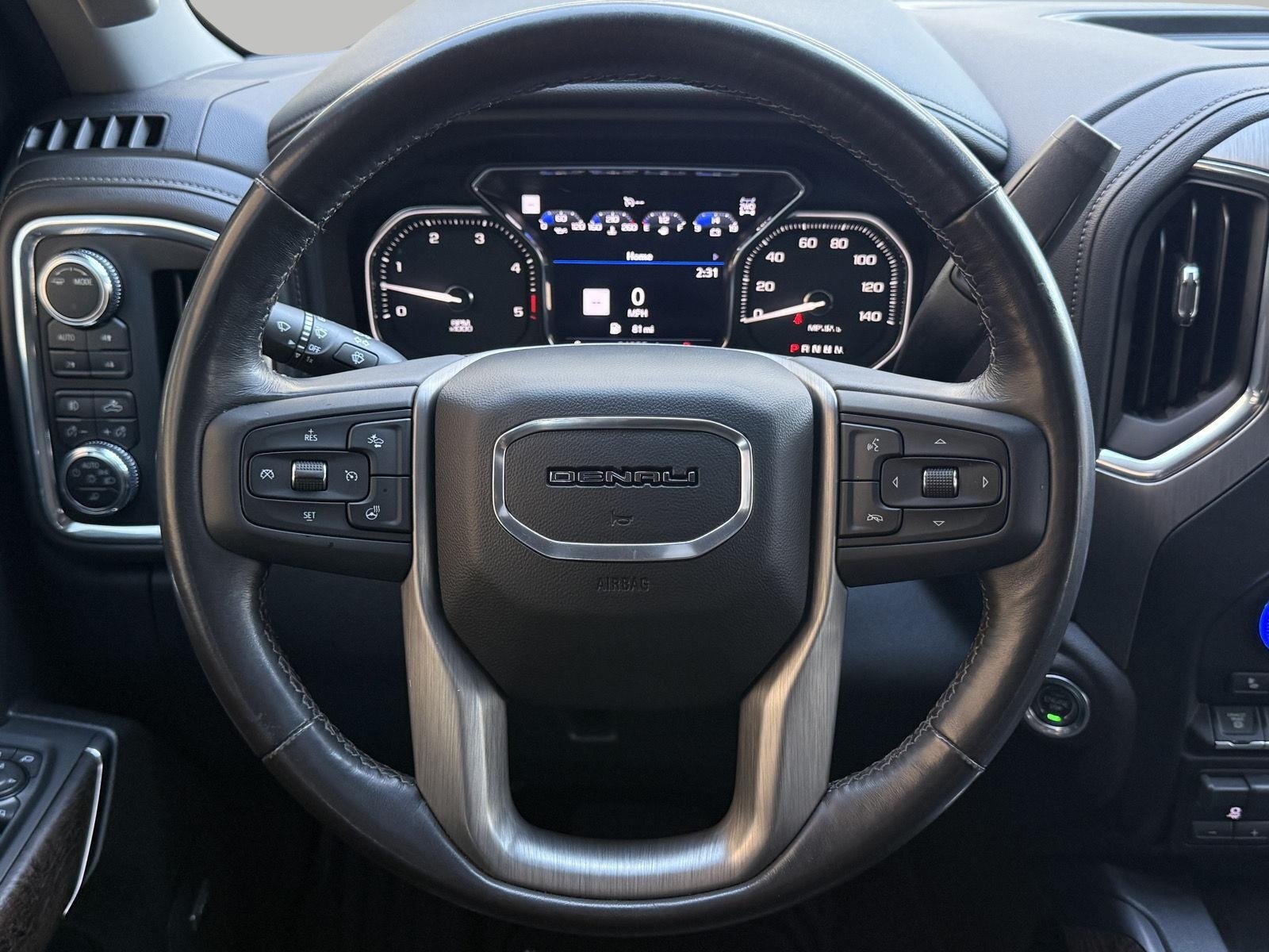 Used 2023 GMC Sierra 3500 Denali w/ Denali Black Diamond Edition AWD/4WD image 29