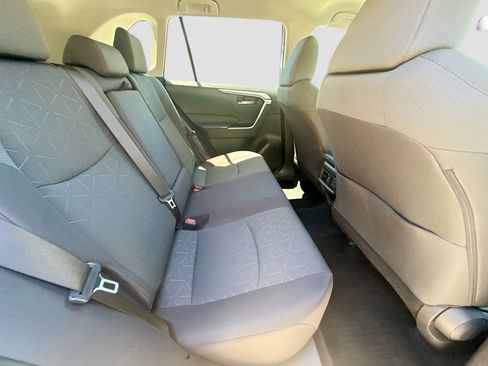 Used 2023 Toyota RAV4 XLE image 28