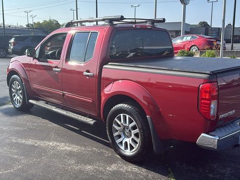 Used 2012 Nissan Frontier SL w/ Moonroof Pkg RWD image 7