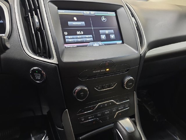 Used 2015 Ford Edge SEL w/ Equipment Group 201A AWD/4WD image 16