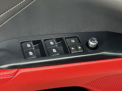 Used 2018 Toyota Camry XSE image 12