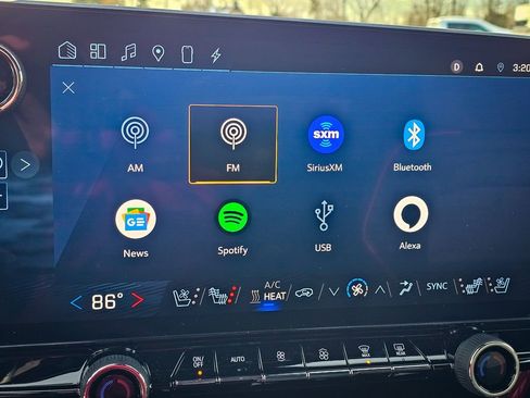 Certified 2024 Chevrolet Blazer EV RS image 25