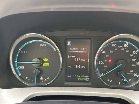 Used 2017 Toyota RAV4 Limited w/ Advanced Technology Package AWD/4WD image 27