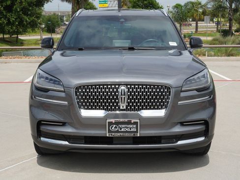 Used 2023 Lincoln Aviator Reserve w/ Equipment Group 201A AWD/4WD image 2