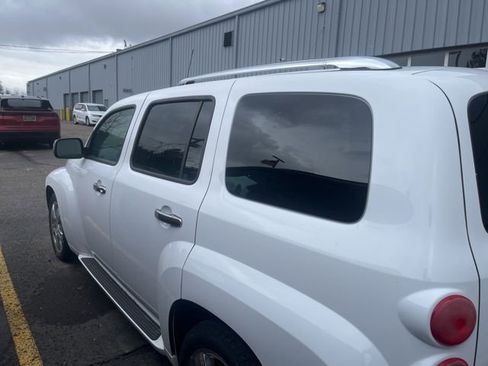 Used 2011 Chevrolet HHR LT w/ LT Preferred Equipment Group image 8