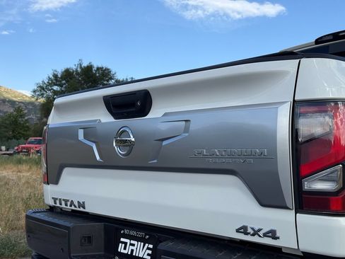 Used 2021 Nissan Titan Platinum Reserve w/ Moonroof Package AWD/4WD image 14