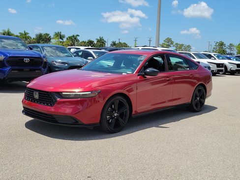 Used 2023 Honda Accord Sport image 8