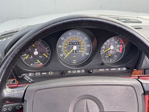 Used 1987 Mercedes-Benz 560 SL image 16
