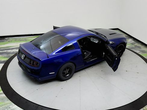 Used 2013 Ford Mustang GT Premium w/ GT Track Pkg RWD image 33