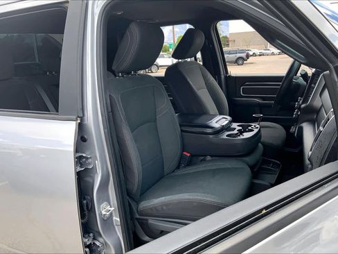 Used 2020 RAM 2500 Big Horn w/ Level 1 Equipment Group AWD/4WD image 8