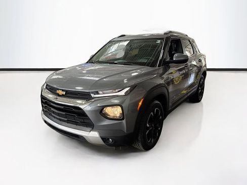 Used 2021 Chevrolet TrailBlazer LT FWD image 1
