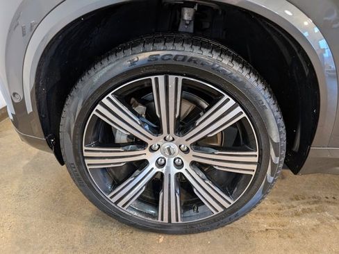 Used 2024 Volvo XC90 B6 Plus w/ Protection Package image 10