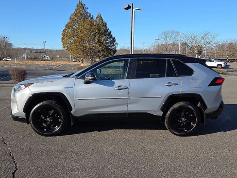 Certified 2021 Toyota RAV4 XSE w/ Carpet Mat Package (TMS) image 8