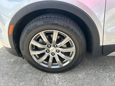 Used 2019 Cadillac XT4 Premium Luxury w/ Cold Weather Package image 7