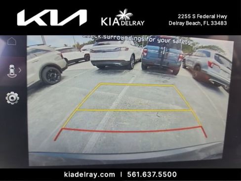 Used 2024 Kia Telluride EX w/ EX Captain's Chair Package FWD image 23